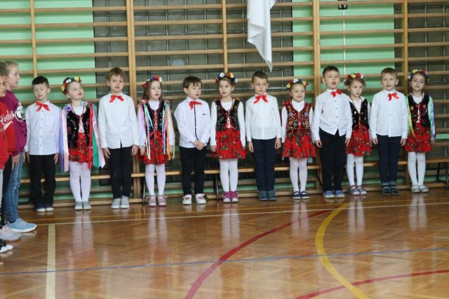 b_1024_768_0_00_images_2022_2023_Wydarzenia_3maja_342412606_180573581153606_7800338355659941428_n